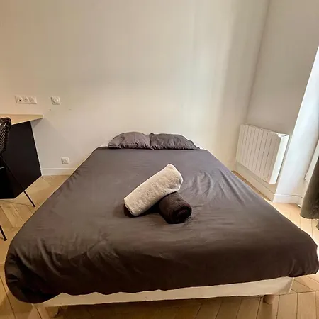 Апартаменты Marais Sentier